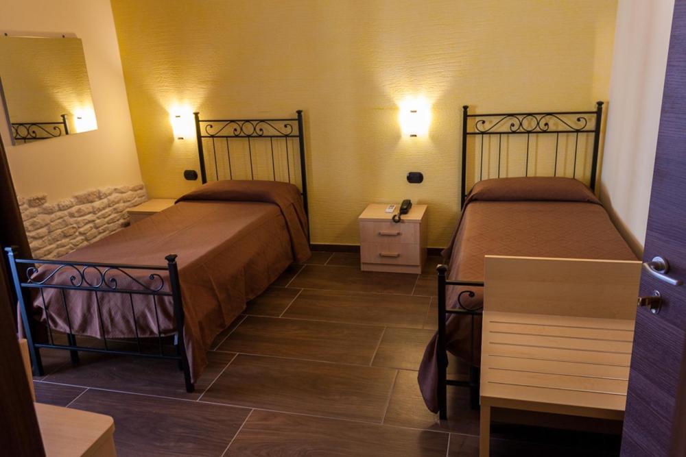 Hotel Zabbara Ликата Екстериор снимка